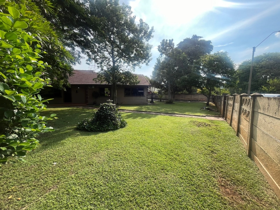 3 Bedroom Property for Sale in Protea Park North West